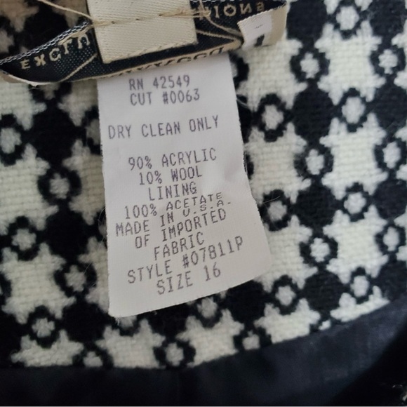 Mark Reed Tweed-Like Jacket - Picture 7 of 8